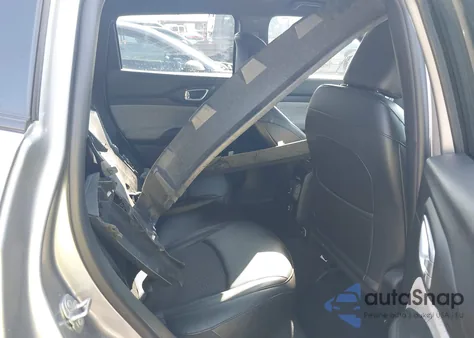 2024 Jeep Compass Latitude 4X4 z USA, uszkodzony, nr VIN 3C4NJDBN2RT607133